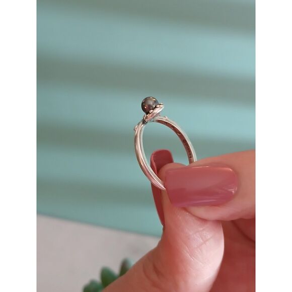 Disney The Little Mermaid Ursula Ring S925 ALE Luminous Purple Pearl & Tentacles - Picture 11 of 13